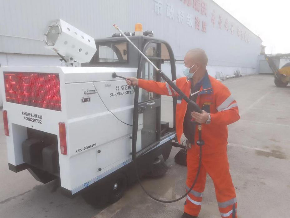 伊犁龙马快速清扫车