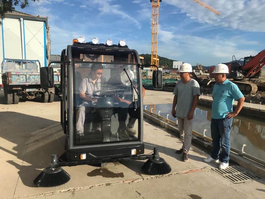 伊犁龙泉市清扫车